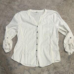 Cable & Gauge white linen button up blouse